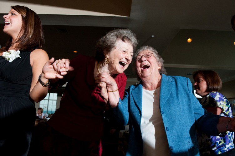 Grandparents dancing at a wedding